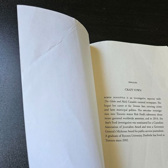 4/$25 Crazy Town: The Rob Ford Story by‎ Robyn Doolittle - Paperback - Picture 3 of 7